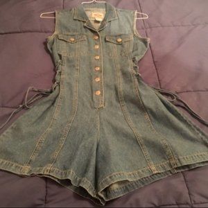 Revolt Denim Jumpshort, size 5/6